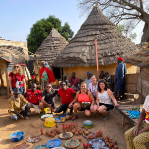 Grupo con familia en Iwol Senegal